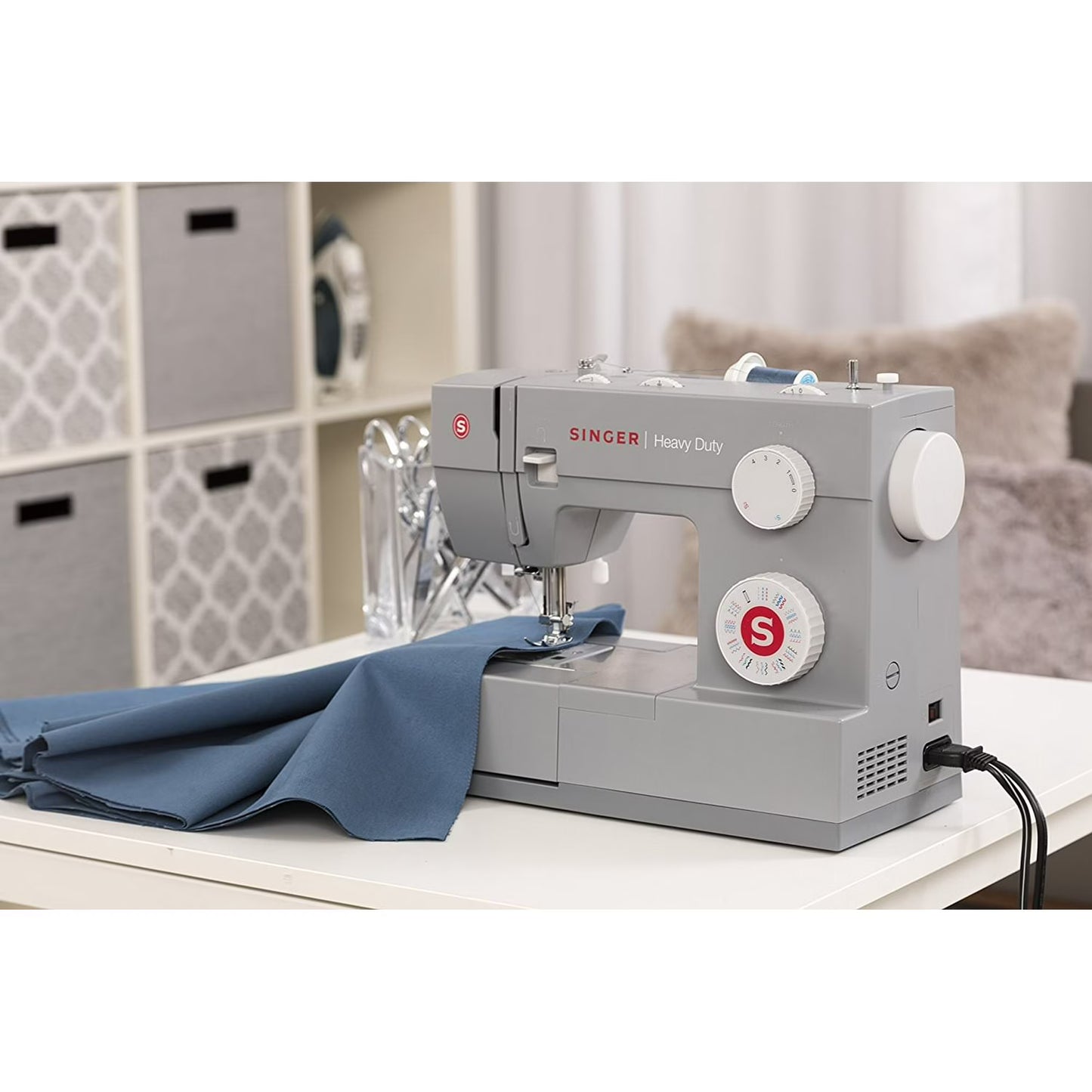SINGER® 4432 Heavy Duty Mechanical Sewing Machine